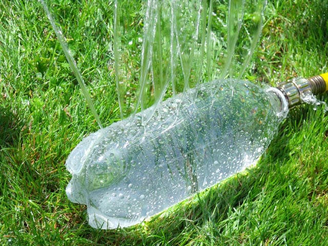 16-amazing-plastic-bottle-reuse-apieceofrainbowblog (9)