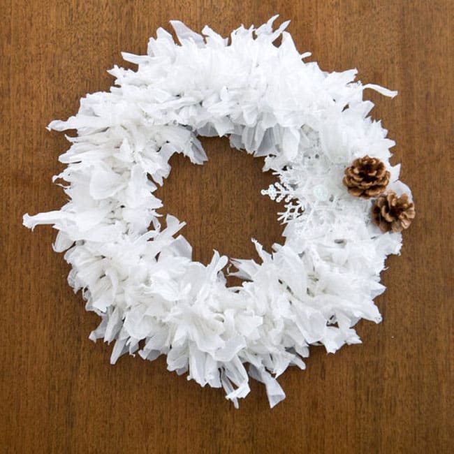 30-upcycled-christmas-wreaths-apieceofrainbowblog (16)