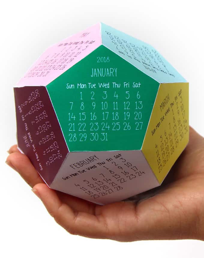 2017 Desktop Calendar Template from www.apieceofrainbow.com
