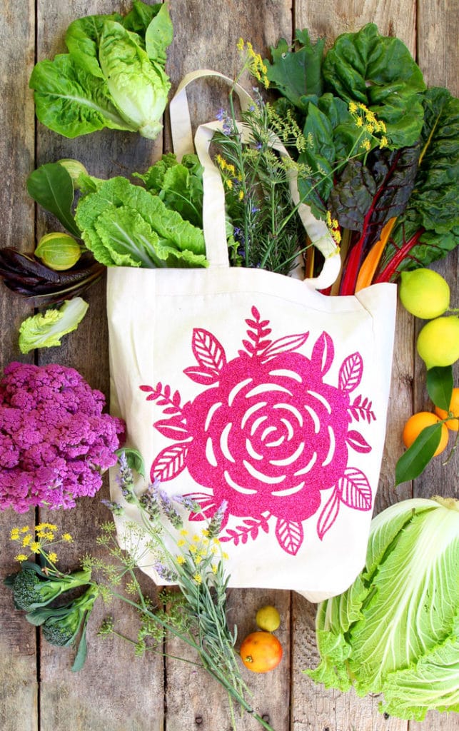 DIY a blank canvas tote bag into a beautiful gift! Download free floral design & learn to use Cricut Easypress & iron-on vinyl to customize fabrics easily. - A Piece of Rainbow