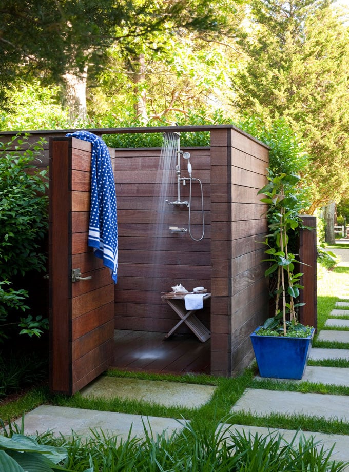 32 Beautiful & Easy DIY Outdoor Shower Ideas - A Piece of Rainbow