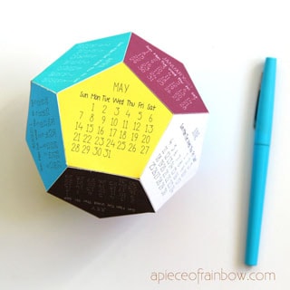 Easy paper craft DIY 3D 2021 calendar: unique modern desktop calendar! Free template