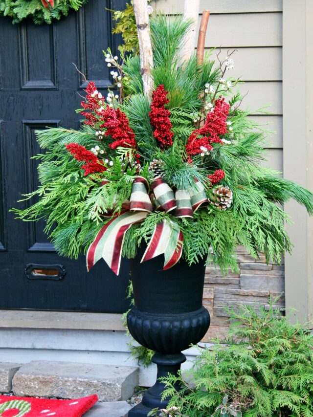 Make Gorgeous Christmas Outdoor Planter Decorations! - A Piece Of Rainbow