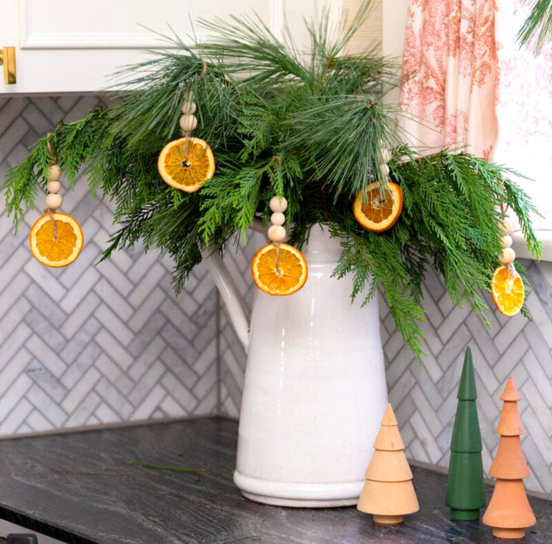 Easy DIY dried orange ornaments