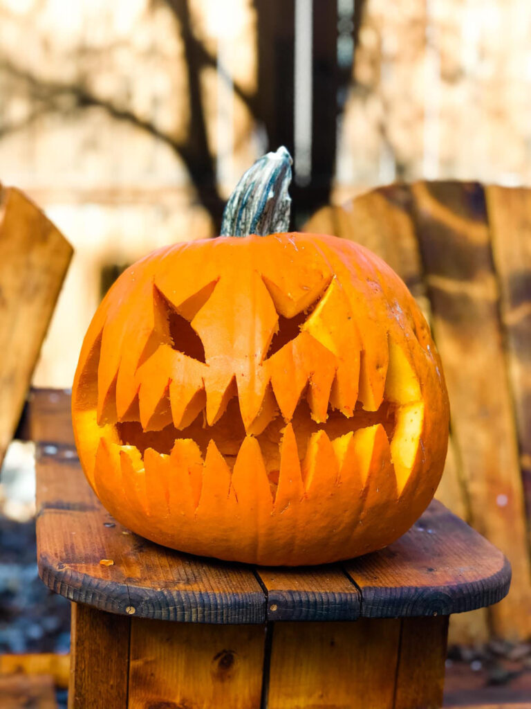 Spooky Jack o lantern pumpkin carving 